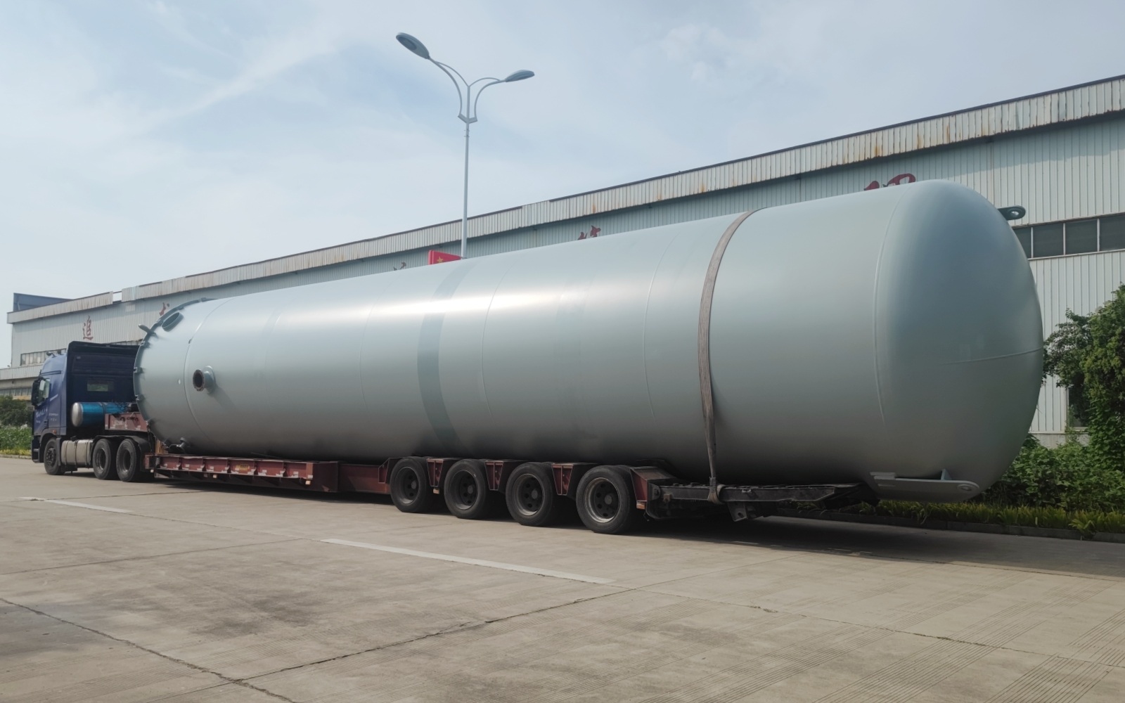 儲(chǔ)罐容器_壓力容器_低溫儲(chǔ)罐_菏澤花王壓力容器